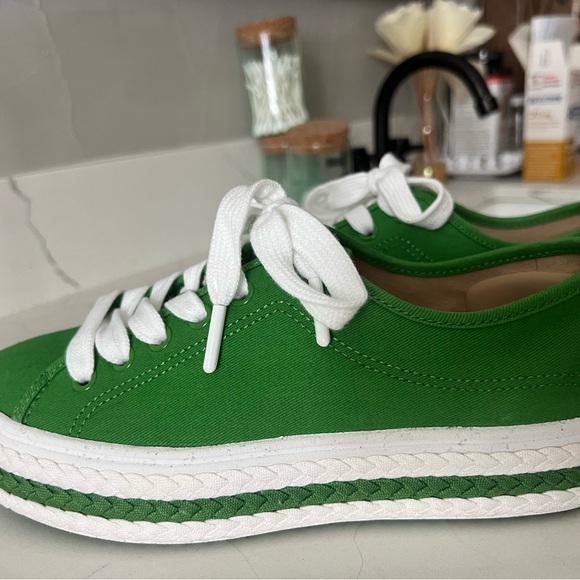 Worn once Kate Spade sneakers! Perfect condition and so fun for spring! - Picture 7 of 8